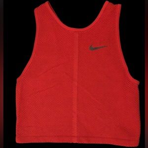 Nike Crop Top